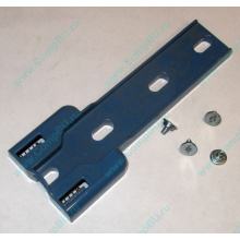 Синий пластмассовый фиксатор-защёлка HP 224981-001 для 5.25" устройств в HP ML370 (Кратово)